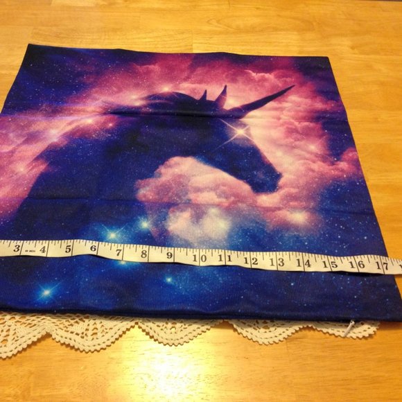 New Unicorn pillow cover, vivid colors - Picture 2 of 4